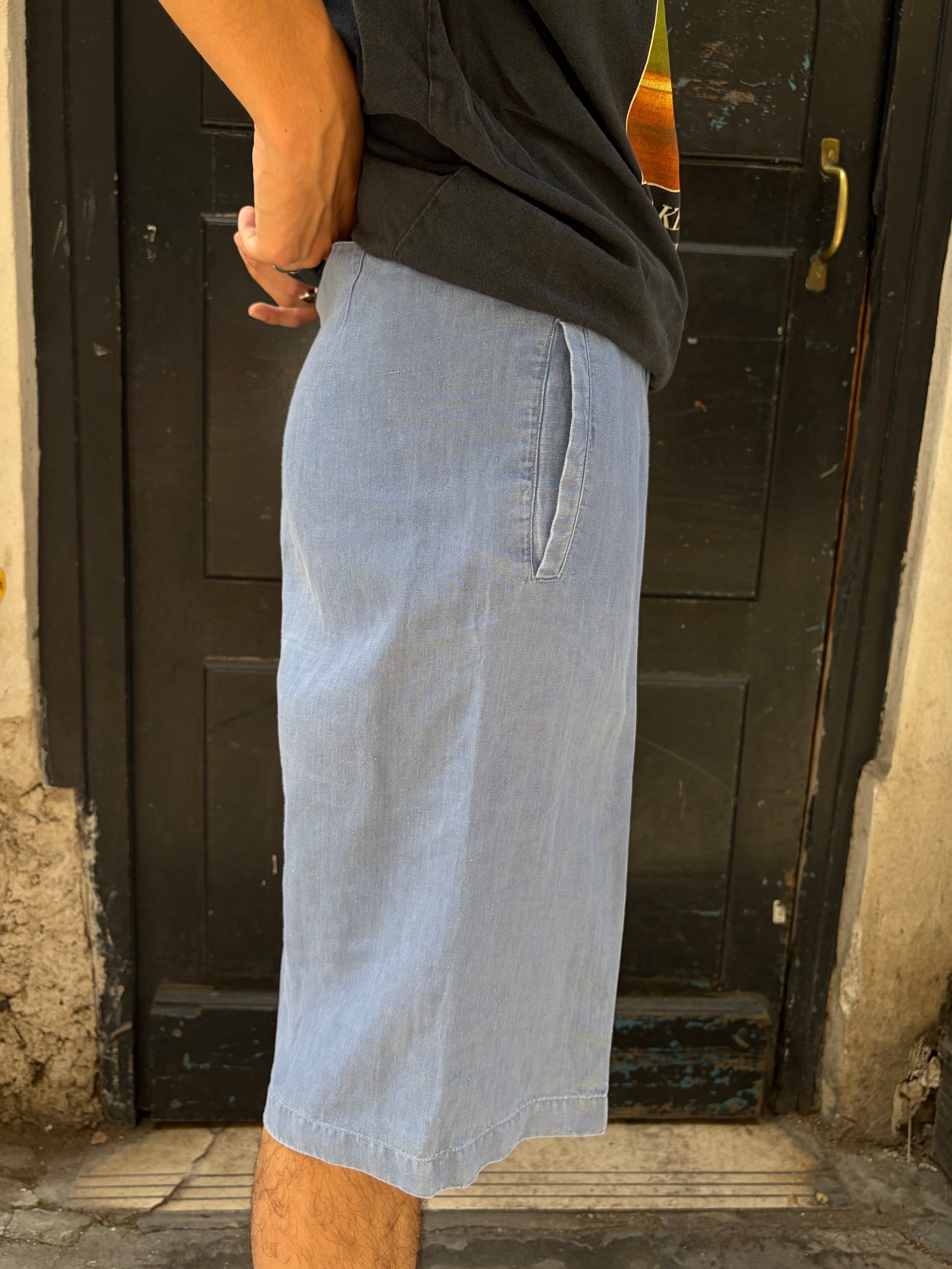 1990's Vintage Italian Asymetrical Shorts Shorts (L)
