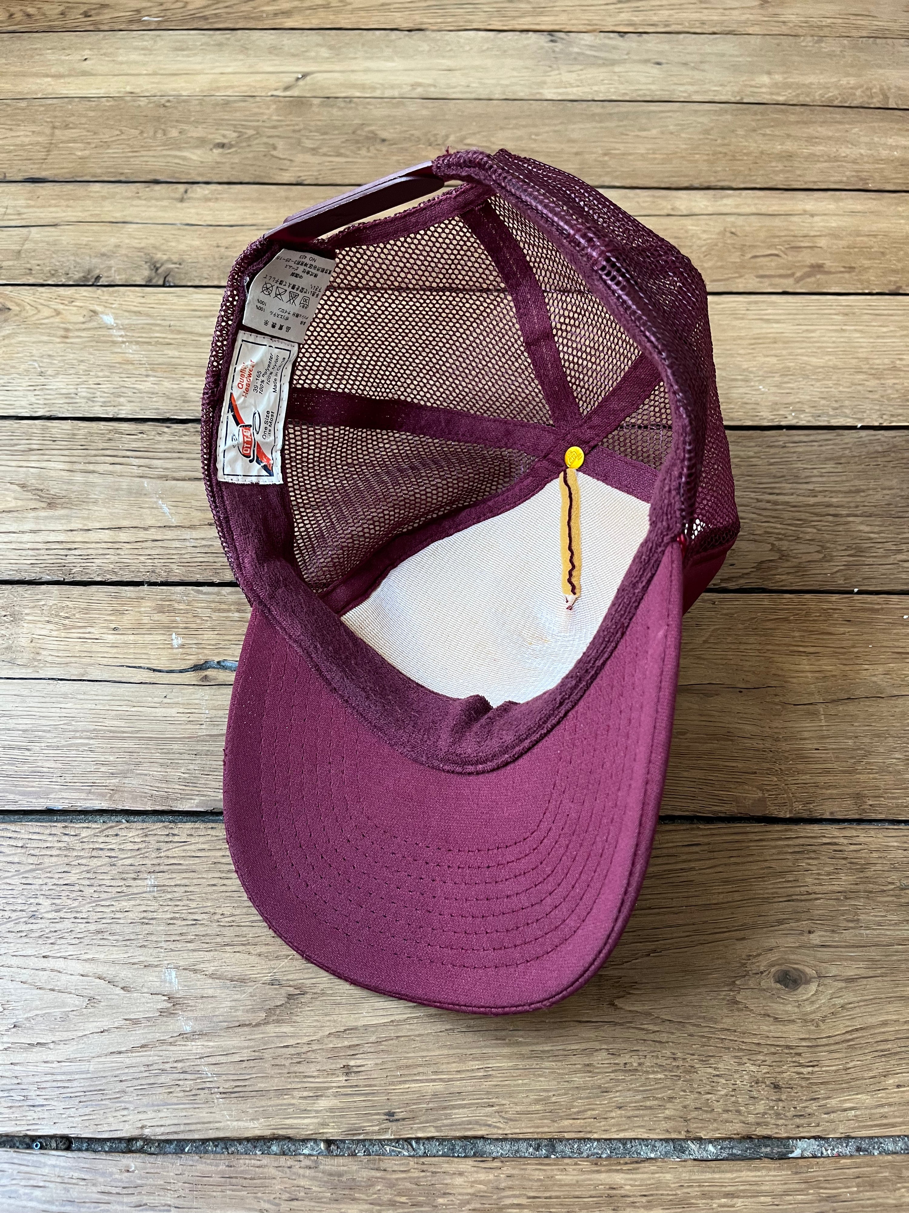 Beers it makes me smile trucker hat - 1990's