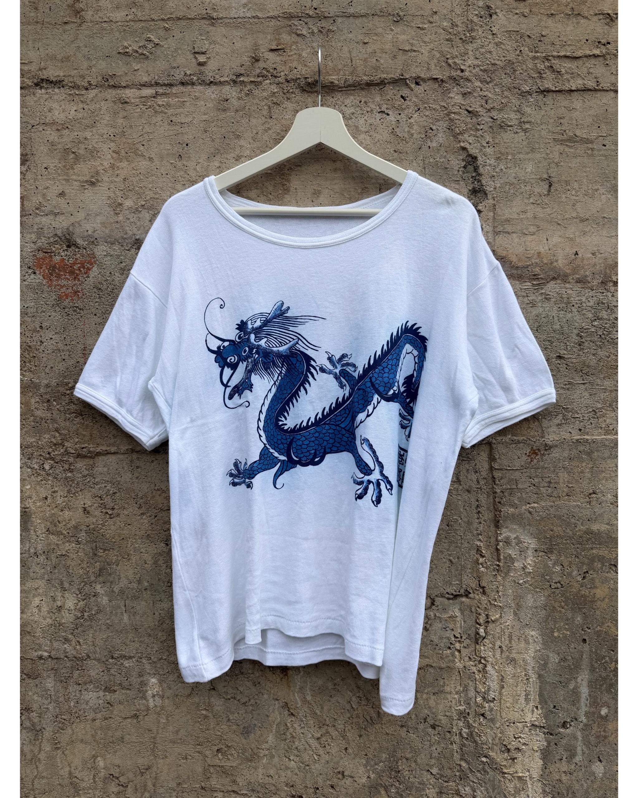 Handpainted dragon southeast asia souvenir t-shirt - late 1980's