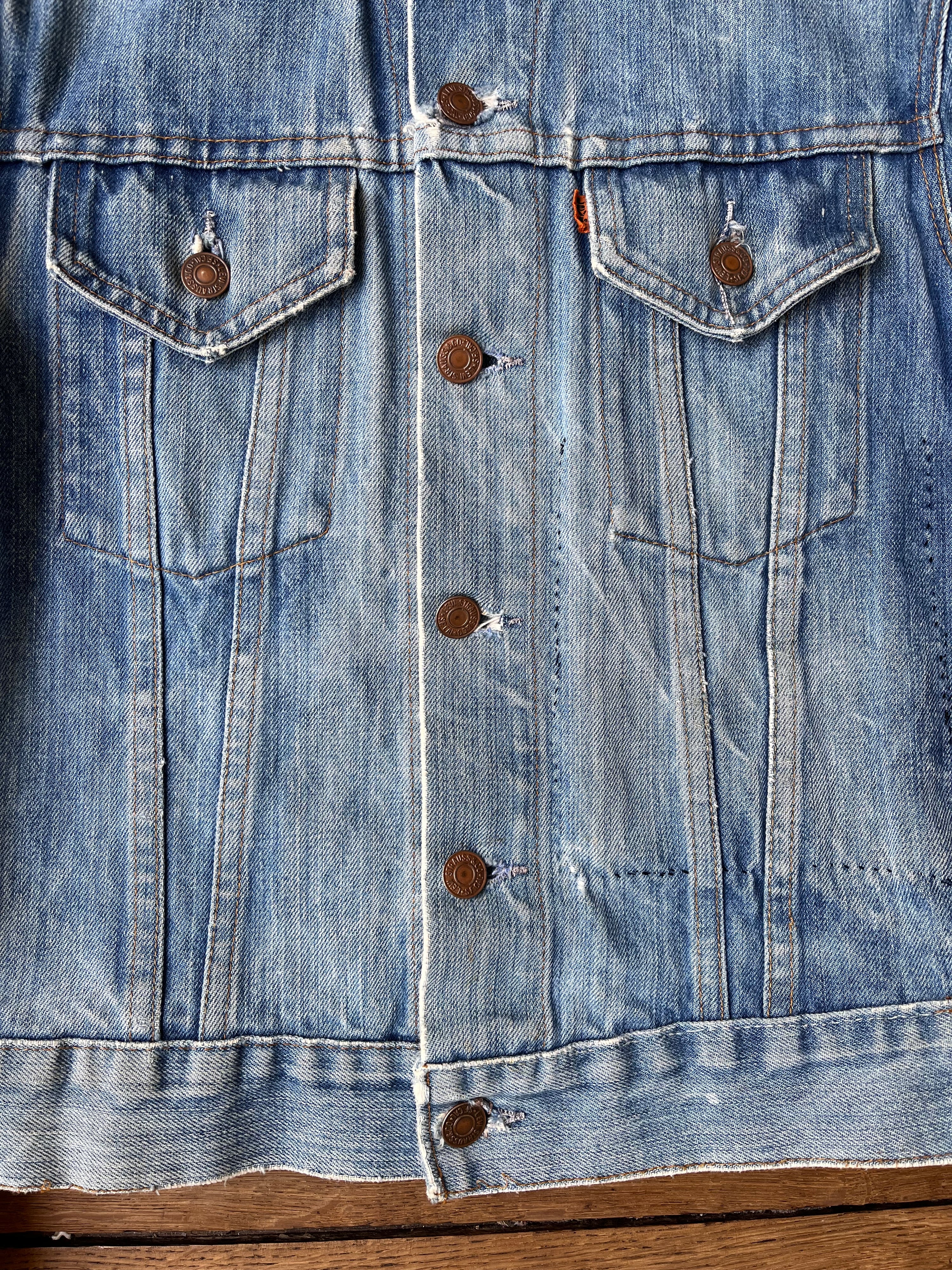 1980's Vintage Distressed Orange Tab Levi's Jacket (M)