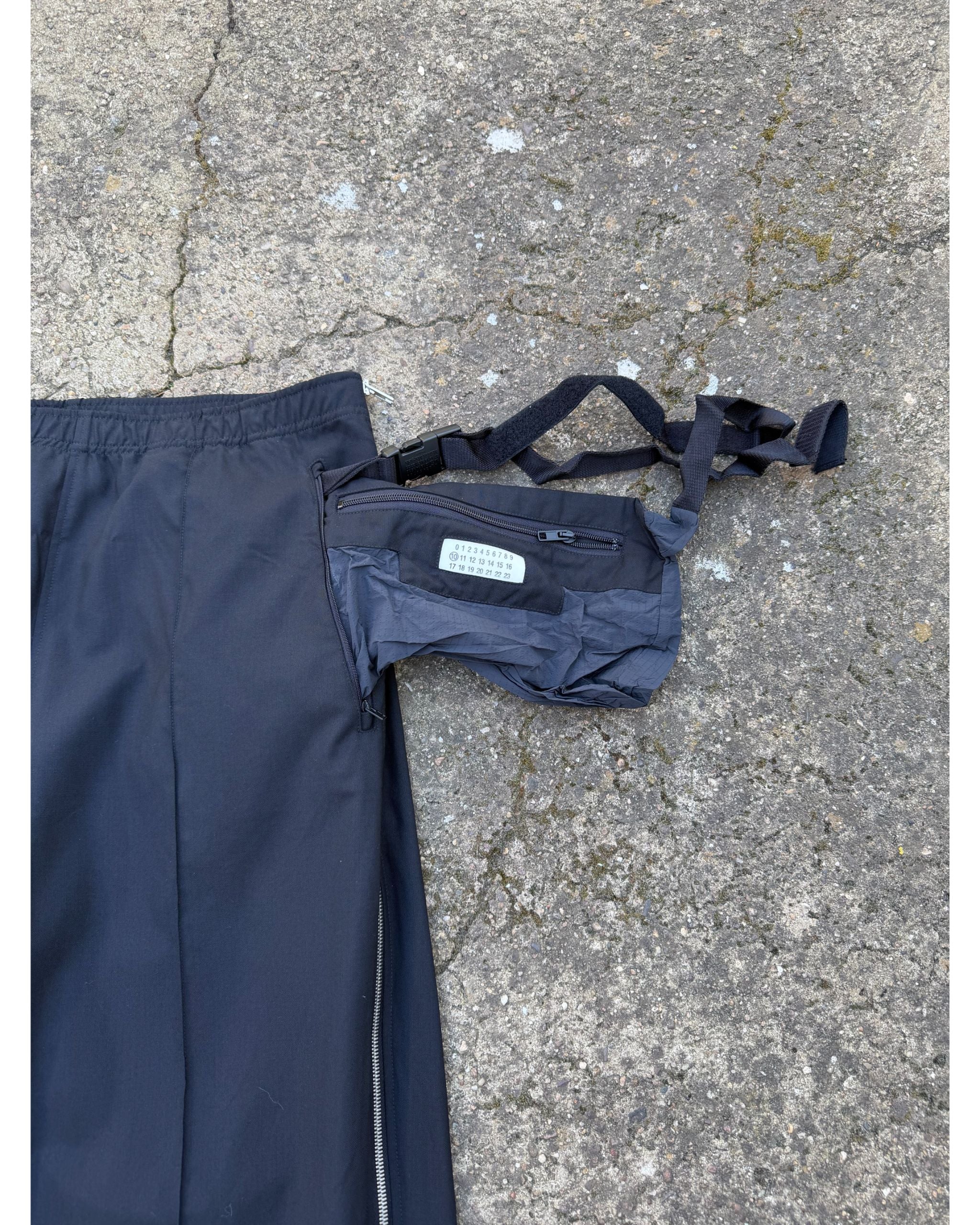 Wool side zip pocket pants