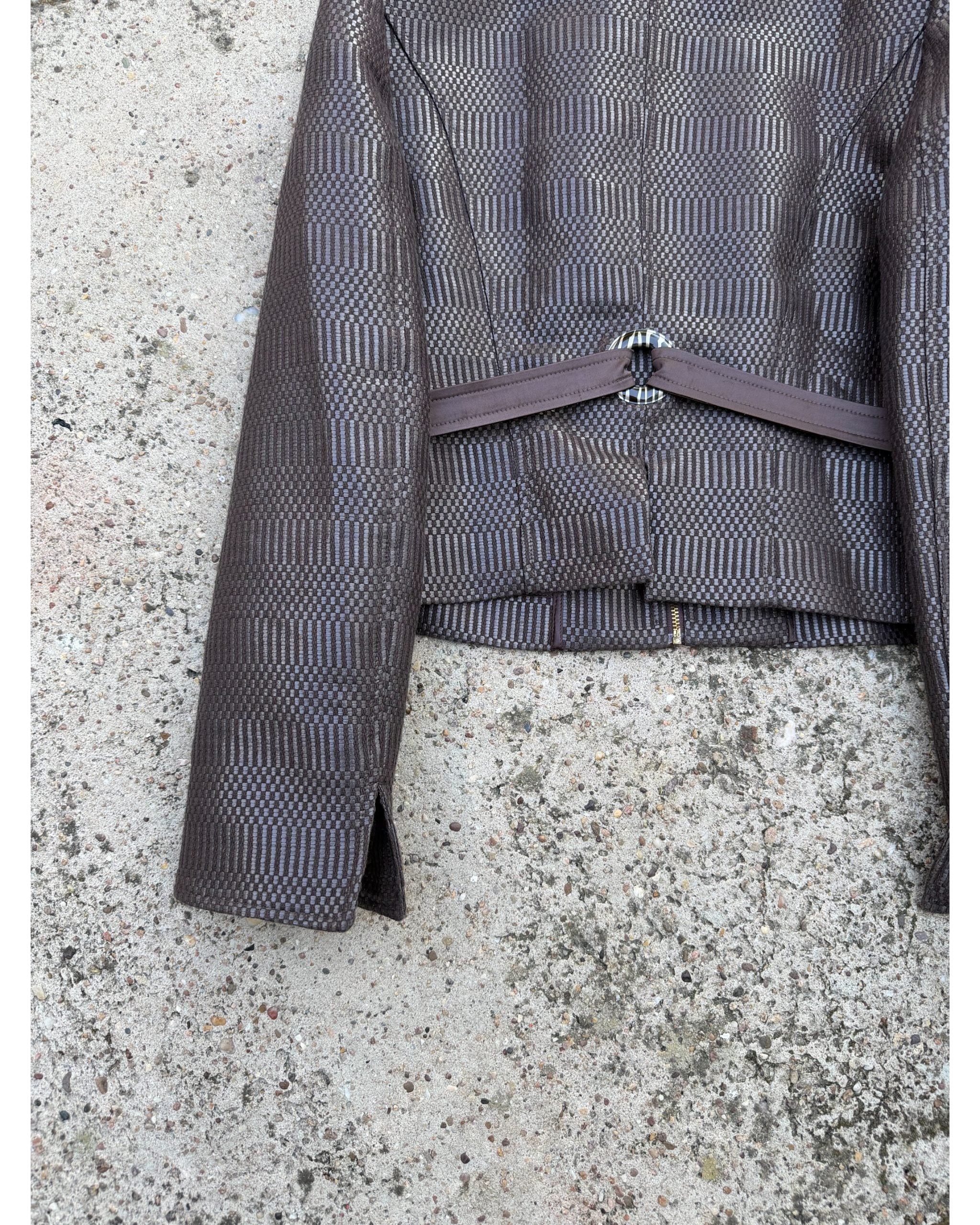 Tailored brown jacket