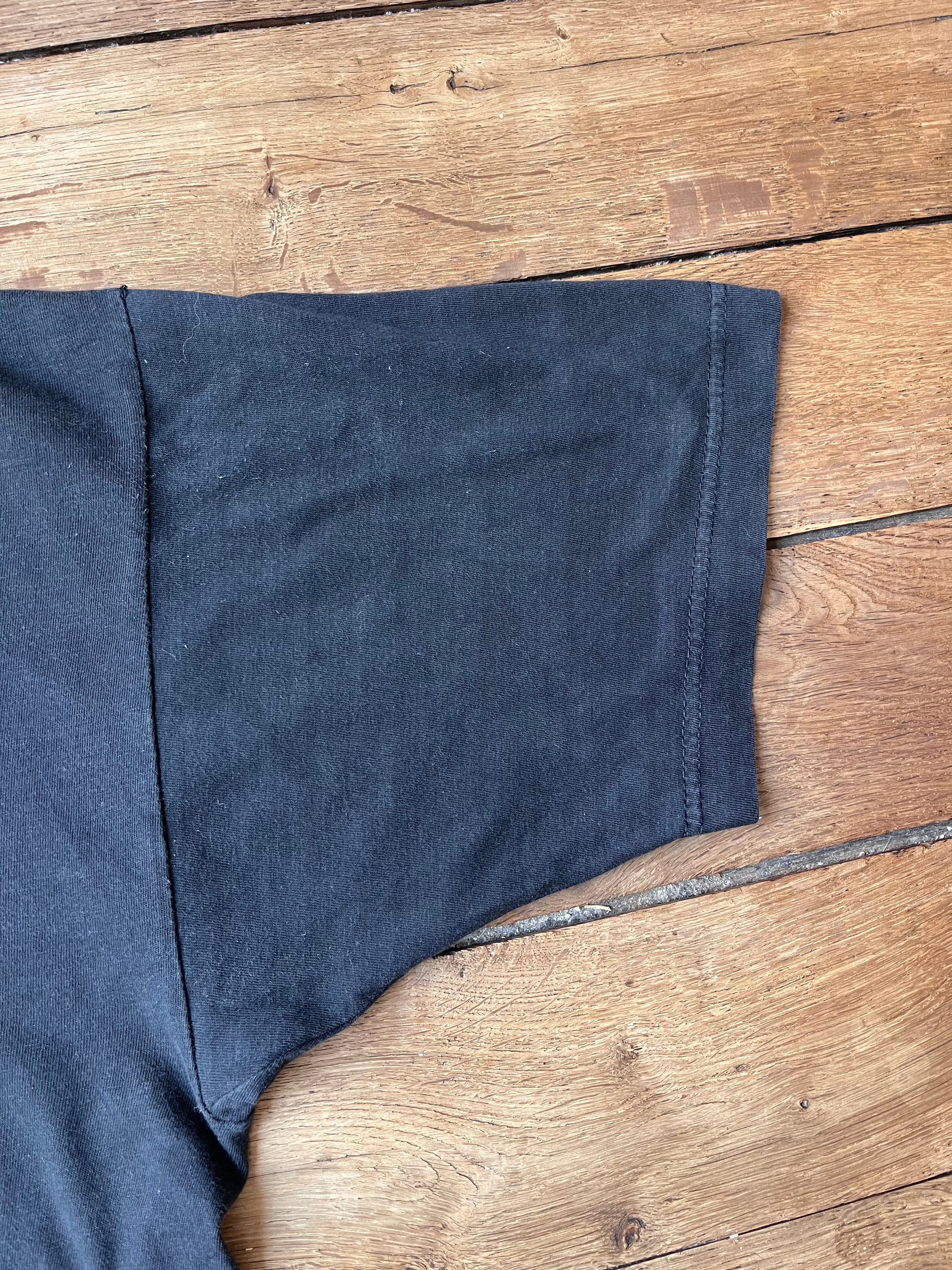 1990's Vintage Angel Of Death Zip It London T-shirt (M)