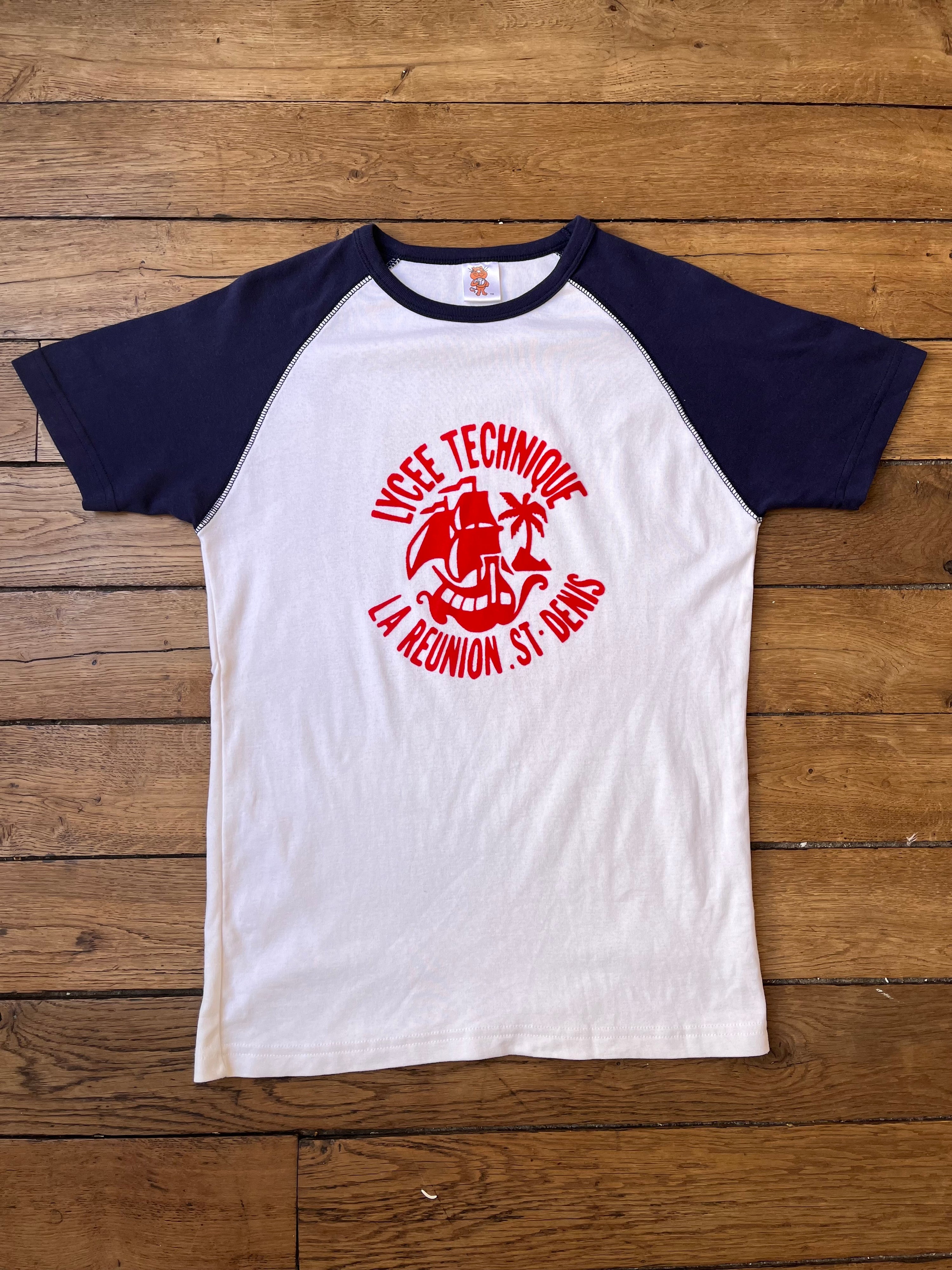 1990s French Vintage Lycée Technique La Réunion St Denis Tilt T-shirt (M)