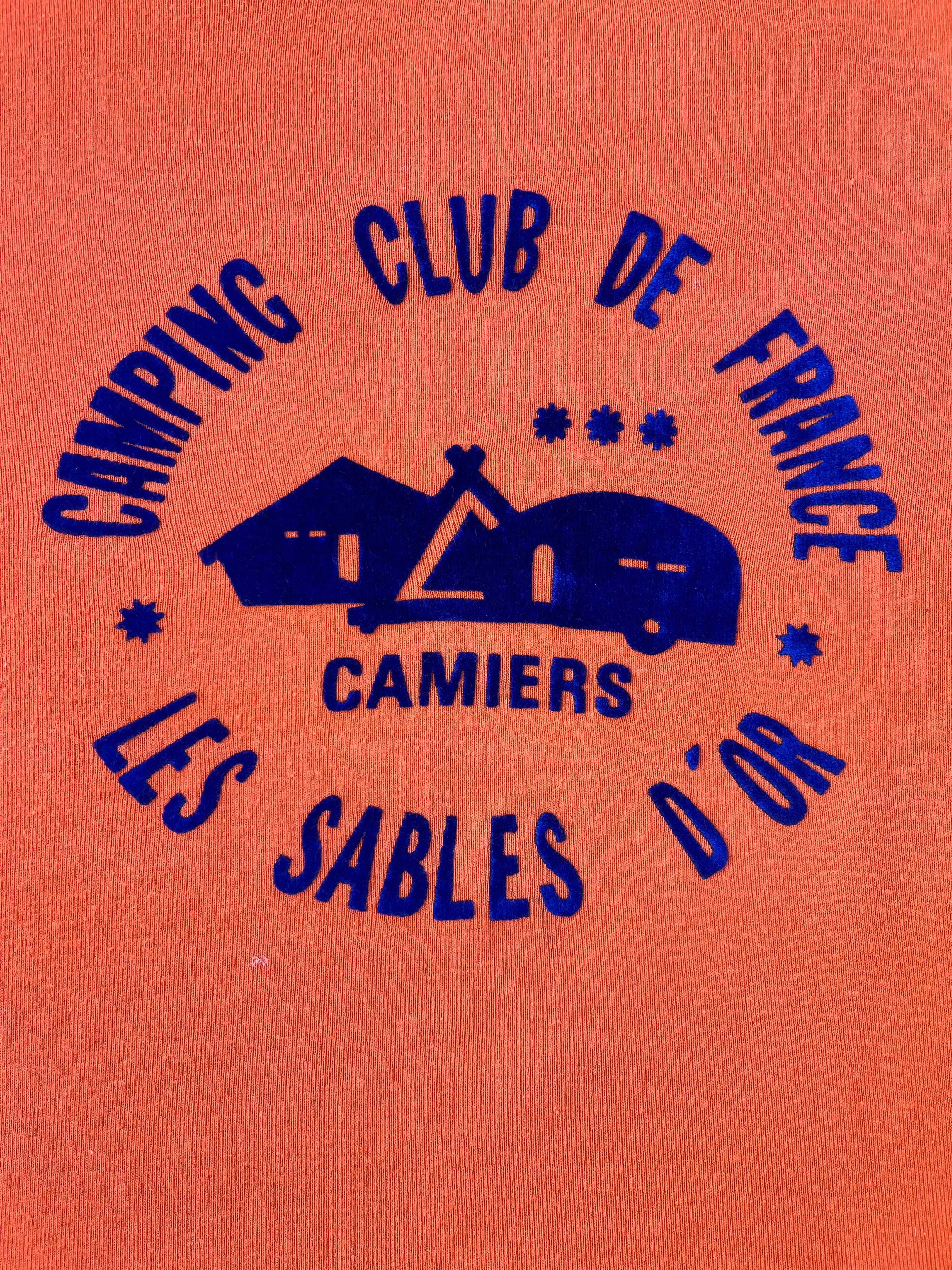 1980s French Vintage Camping Les Sables D'Or Samier Tilt T-shirt (M)