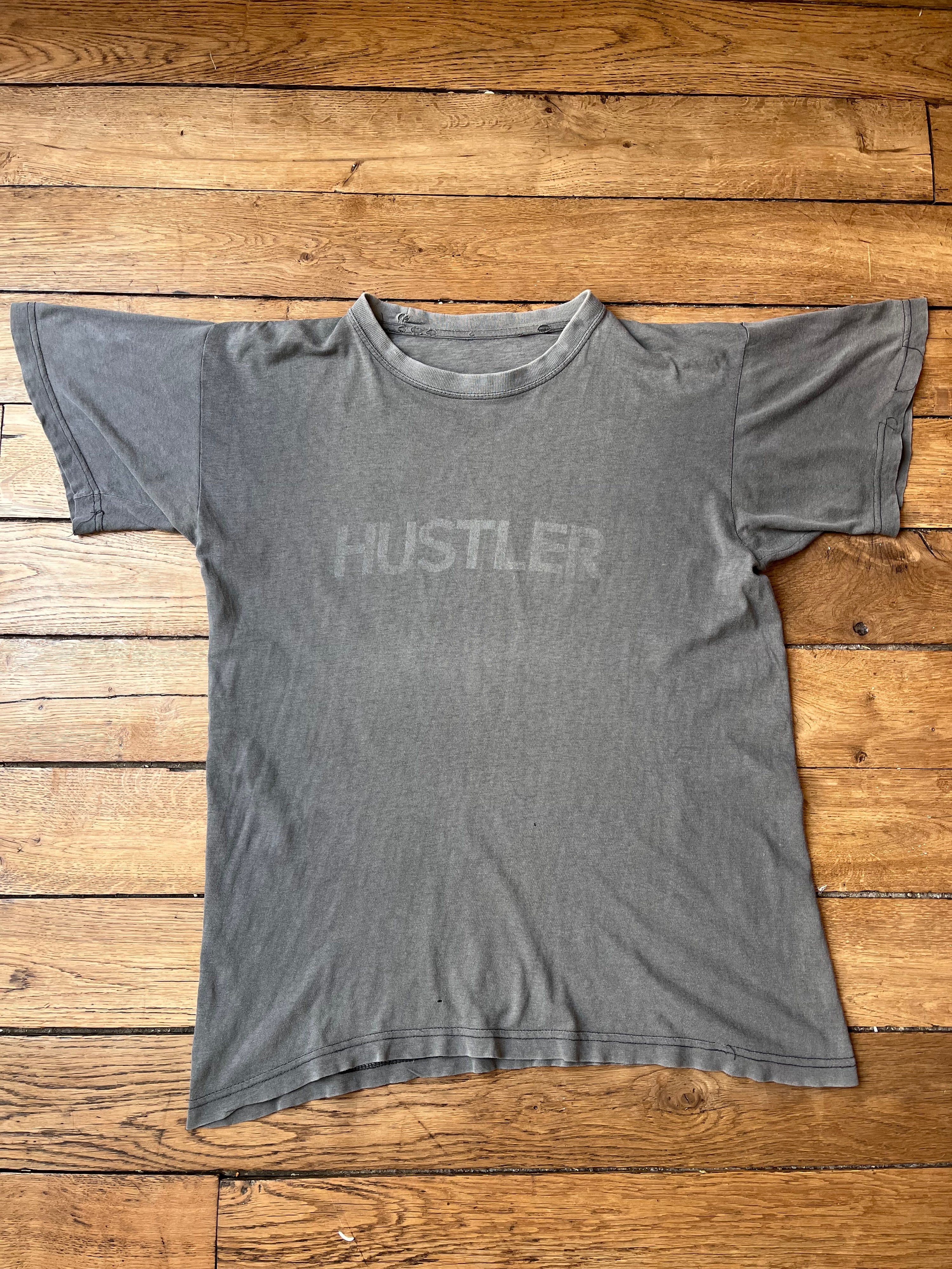1990's Vintage Hustler T-shirt (M)
