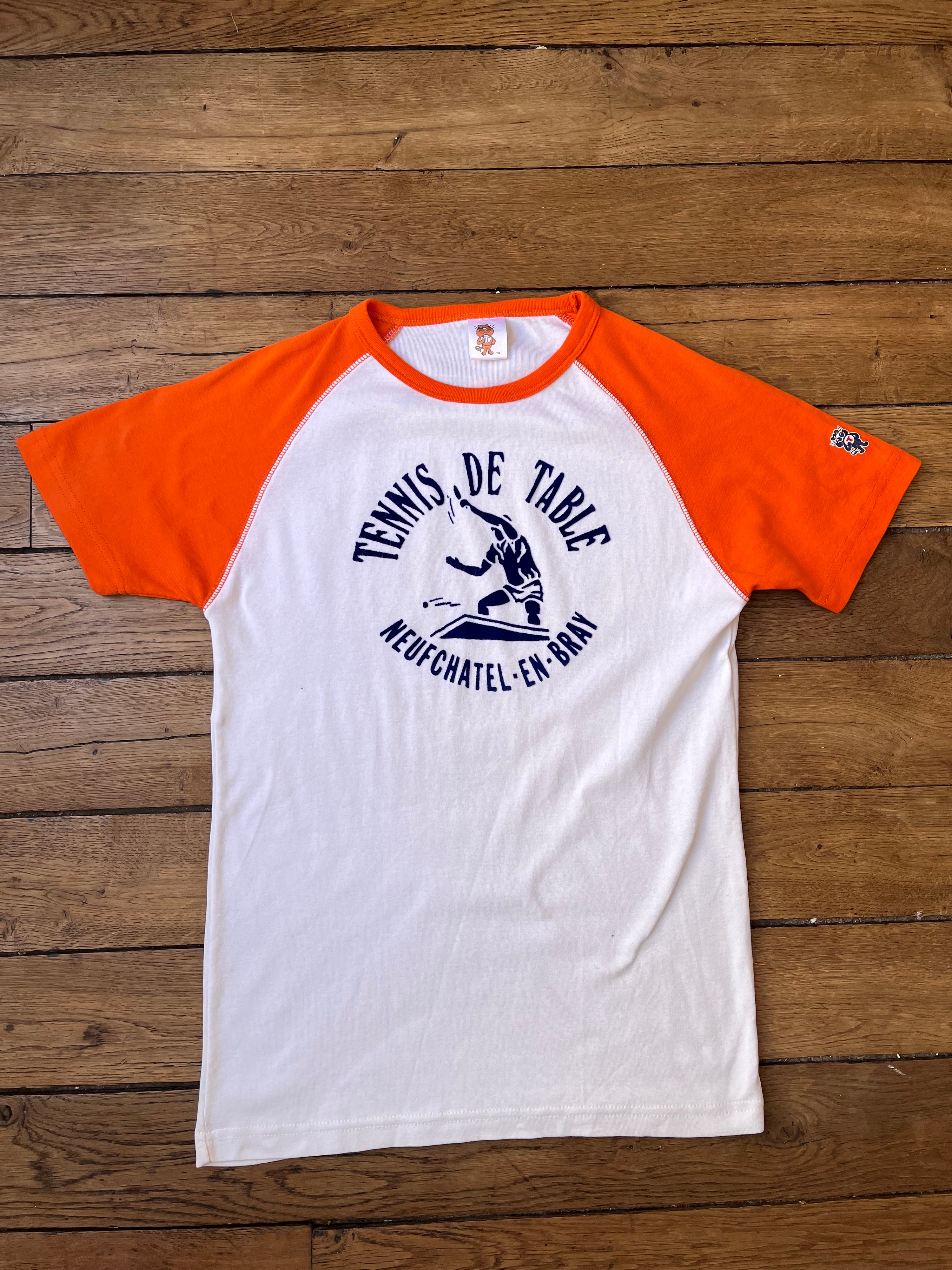 1990s French Vintage Tennis De Table Neufchatel-En-Bray Tilt T-shirt (M)